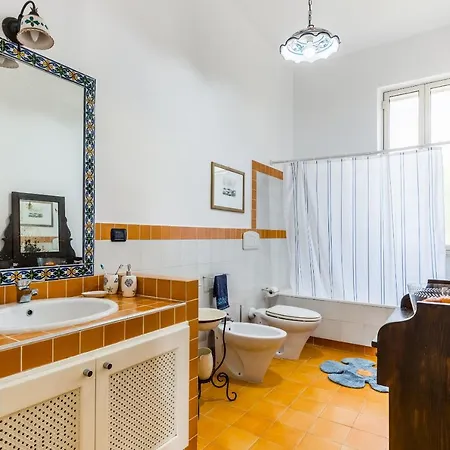Holiday home Blumarine On The Sea, Parking & Wifi *
